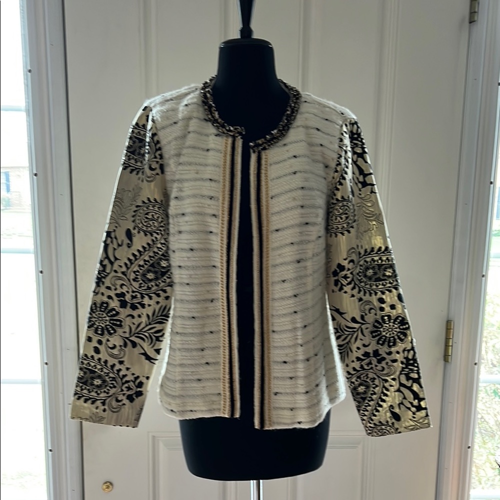 Elegant Black and Cream Patterned Jacket